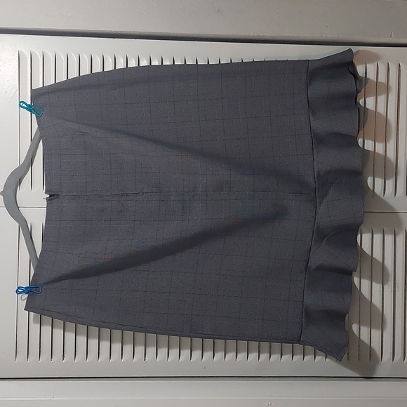 Stylish Ladies Skirt Suit 18W - Picture 4 of 10